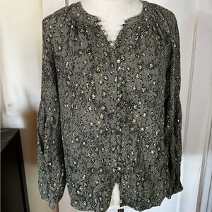 WHBM Trumpet Bell Sleeve Blouse Crepe Peasant Professional Business Casual